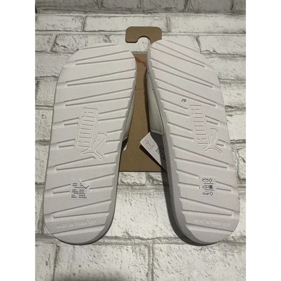 NWT PUMA Cool Cat Size 9 White with Copper Cat Logo Women Slide Sandals - Picture 2 of 3